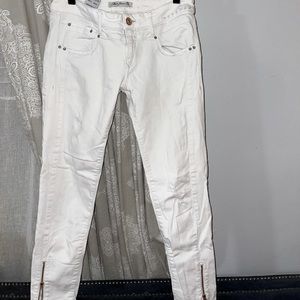 Navi jeans in white size 29